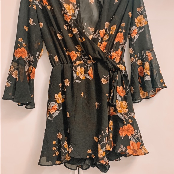 Floral romper - Picture 2 of 2